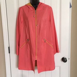 MYCRAPAC Size Lg lightweight reversing raincoat